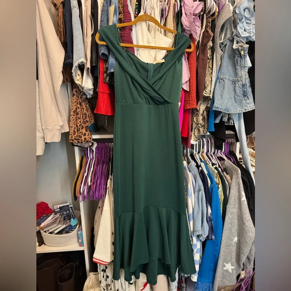 Boutique Green Mermaid Midi Dress - Picture 2 of 3